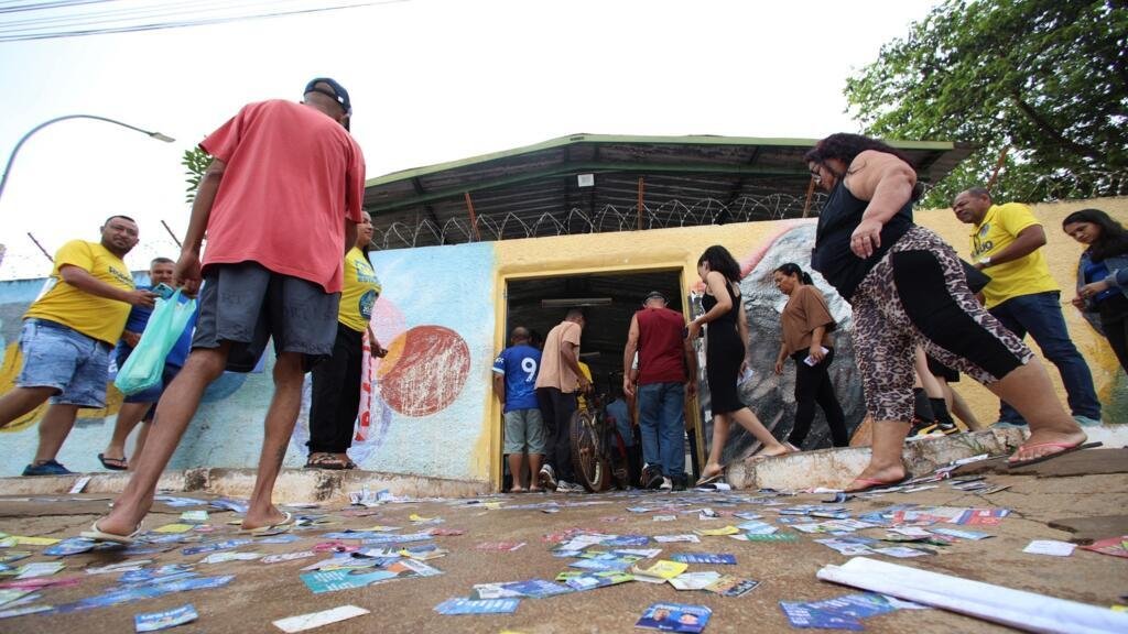 Brazilians Vote in Tight Lula-Bolsonaro Election
